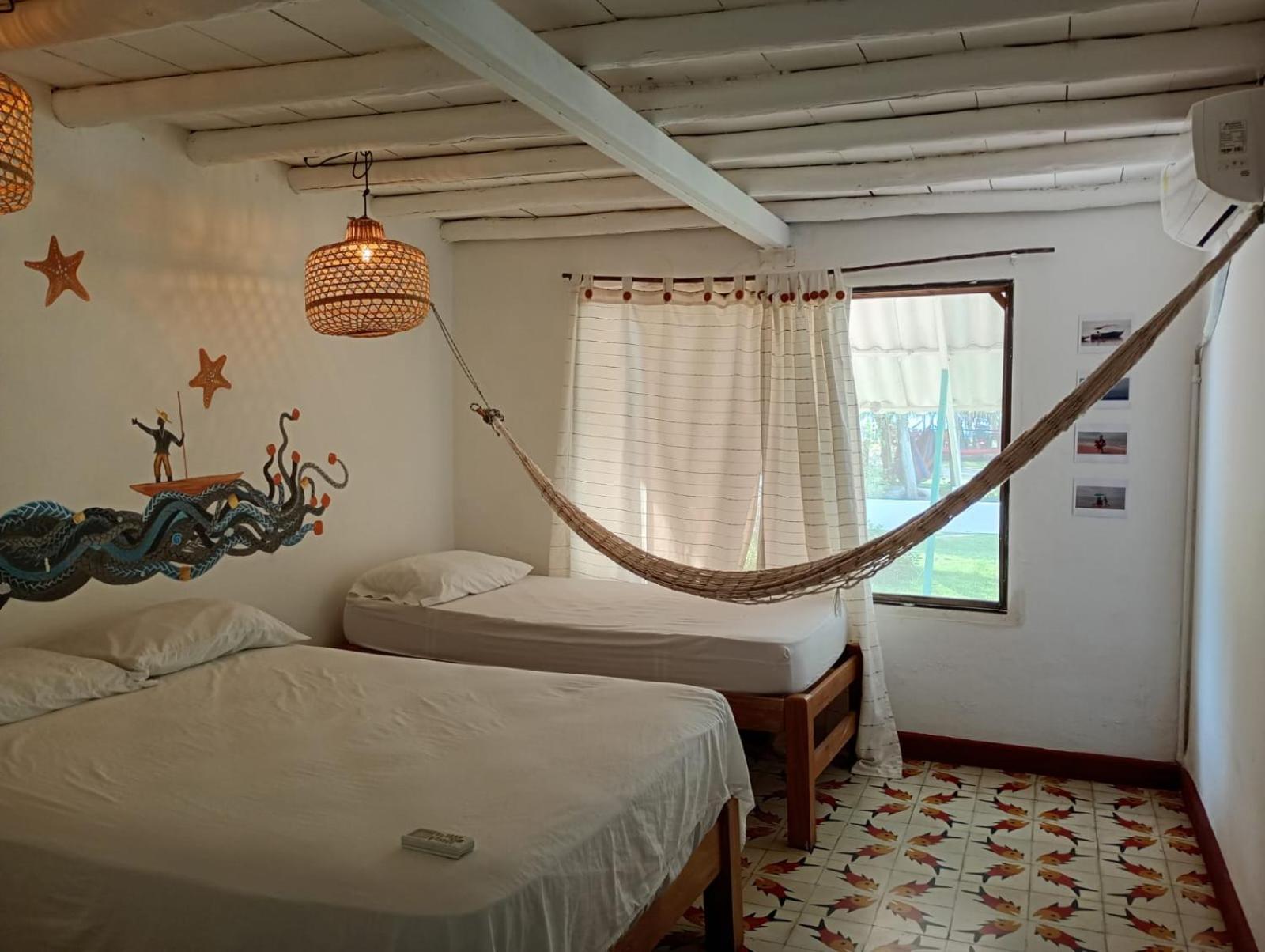 Готель Mar Amar Casa De Playa Ковеньяс Екстер'єр фото